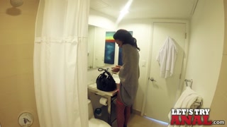 Mofos - Ebony Teen loves anal