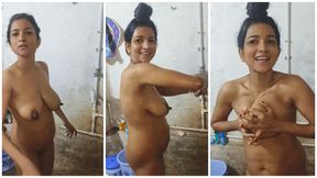 Season 82. stepSister bathing in bathroom front of stepbrother