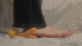 Goddess Mellora - Giantess Mellora trampling her squishy tiny servant