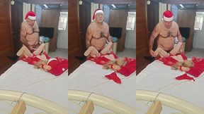 especial --- tiuzao---essa loira de 19 anos boa de cama so goza se for assim com esse coroa gostoso