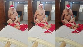 especial --- tiuzao---essa loira de 19 anos boa de cama so goza se for assim com esse coroa gostoso