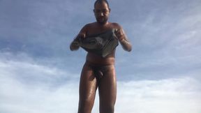 082 the big black has a nice body ins t guys?