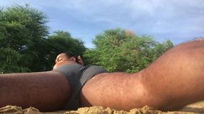 082 the big black has a nice body ins t guys?