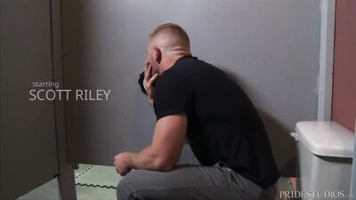 Alt Guy Pounds Some Ass At The Glory Hole - PrideStudios