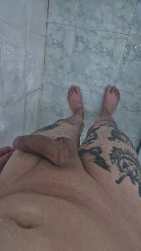 SHOWER 2 - My onlyfans: LKINGSBR