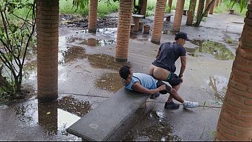 DANDO O CU NO BANCO DA PRA&Ccedil_A PRO MALOCA DOTODO