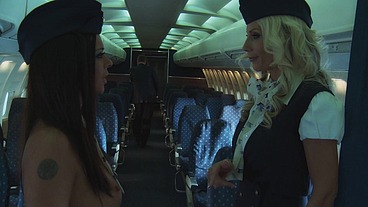 Linsey Mckenzie And Puma Swede Go Lesbian During A Cross Atlantic Flight