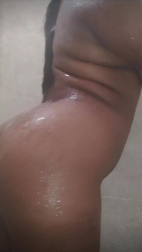 Season Four - Pee Pee Shower Bts