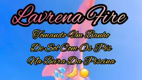 Sunbathing babe licks her friend's sole by the pool