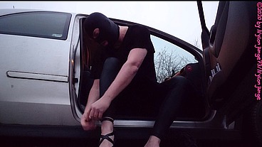 Geile Heels im Auto anziehen ** Outdoor Fun **