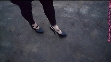 Geile Heels im Auto anziehen ** Outdoor Fun **
