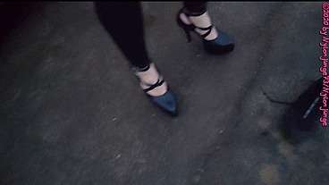 Geile Heels im Auto anziehen ** Outdoor Fun **