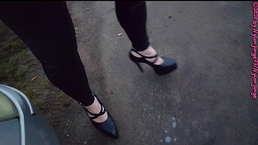 Geile Heels im Auto anziehen ** Outdoor Fun **