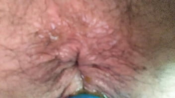 3 bolas golf saliendo de mi culo