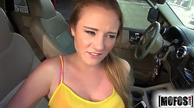 Sam Summers gets her natural tits and tight pussy pounded in a wildhd porno