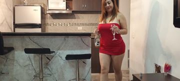 MILF First Sexy Masturbation with Bottle, Moans of Pleasure Alone in Heels