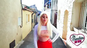 Naughty mature lass gets French fr and lets herself go