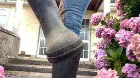Jodhpurs, Wellies &amp; Feet