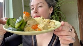 pasta with chicken pieces m4