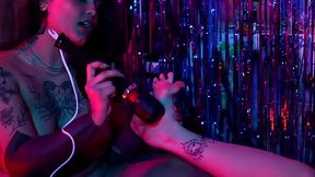 Lesbian Foot Fetish: Rotten Venus &amp_ Nath - Part 2