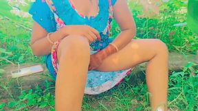 My cock got erect after seeing the hot pussy of the neighbor Bhabhi!