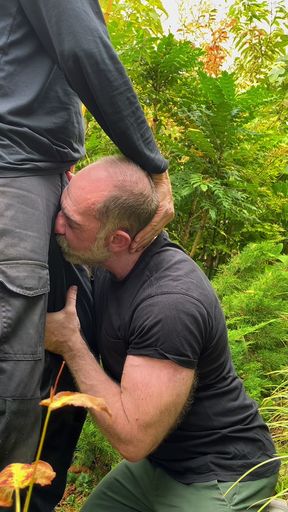 Sucking Monstercock