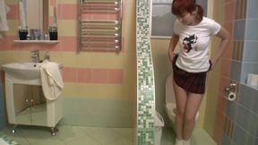 Dirty teenies left alone in the bathroom have lesbian sex