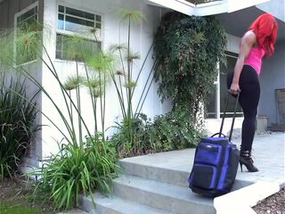 Ebony Aperture Swallowing Ebony Meat Entire