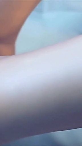 Strokes Featuring Kortney Kane