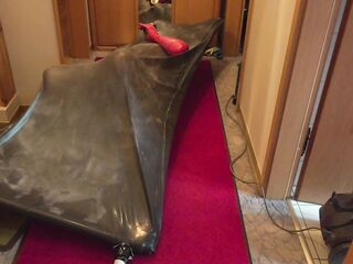 Vacbed with gloves and Russian Gasmask and fantasticrubber Catsuit