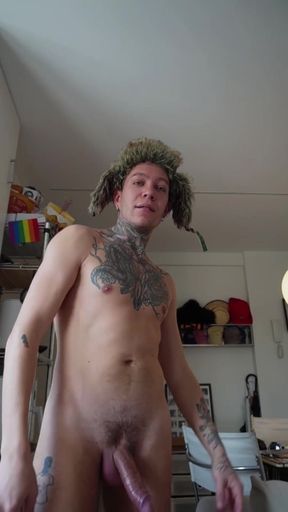 Harry Jen It's Nice to Have a Hunk Boyfriend