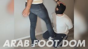 Arab Master Ballbusting Training (Normal Angle)