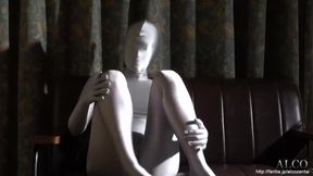 The Young Japanese Girl Masturbated in a Silver-gray Zentai.