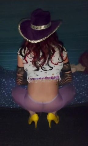 Squatting in my new purple tights