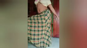 Indian Girl Hot Dance