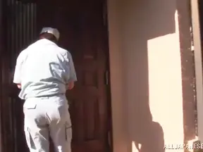 Sizzling Japanese Girl Gets Her Wet Pussy Licked & Fingered Hard