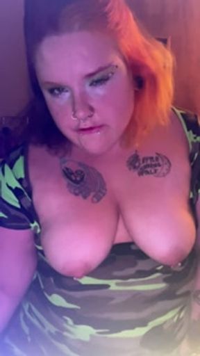 Smoking Babe, Taking Big ☁️ 💨PAWG MILF