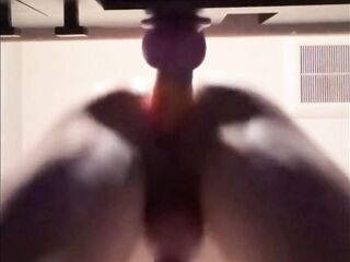 carnal banging with 8.5 IN SEX TOOL, see me stretch my booty whilst i wank my gal wand