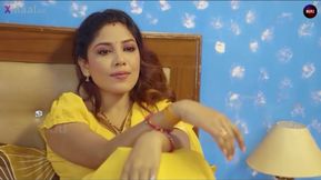 Big-ass Indian housewife gets a hot creampie in her ass
