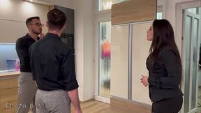 Double penetration for the real estate agent – Pussy and Ass destroyed during visit
