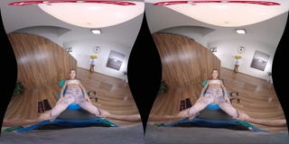 Squirting Teen in VR