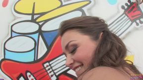 Hotties In Fishnets London Keyes & Allie Haze Get Their Asses And Throats Worshipped