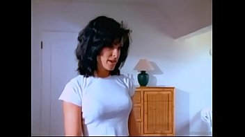 SHAUNA O BRIEN E SUA BELA BUNDA SENDO FODIDA POR NERD COMEDOR A VIT&Oacute_RIA DOS NERD