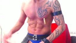 Bondage Show, Good Muscled Chest