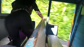 LAS NUEVAS FORMAS DE LIGAR EN UN BUS!! UN DESCONOCIDO ME TOCA LAS NALGAS MIENTRAS VIAJO AL CAMPO A VISITAR A MI MARIDO. YO ME PUSE SUCIA Y TERMINAMOS HACIENDO LOCURAS