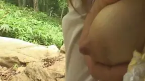 Amateur girl Pretty Asian girl is fucked in the park by her boyfriend 2