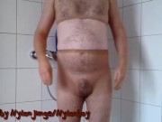 Milch Encasement (Nylonfetisch)