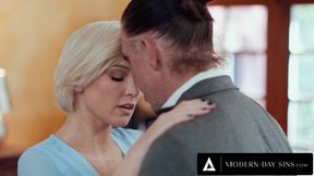 MODERN-DAY SINS - Naughty Wife Kenzie Taylor Plans Steamy Threesome With Her Lookalike