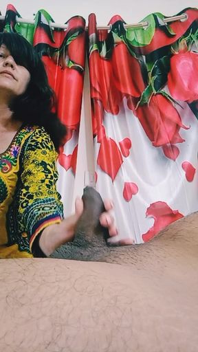 Curvy Girl Pleases Her BF