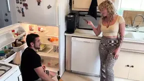 Model sis swallows boyfriend's big dick in raw fucking session